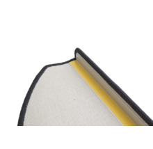 Detail samolepicího těsnicího kartáče.