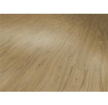 Detail laminátové podlahy s texturou dřeva.