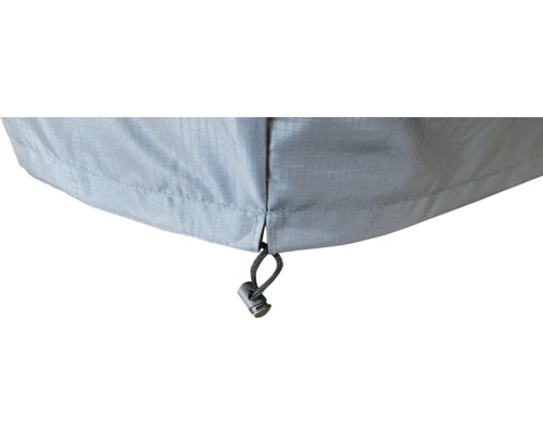 Detailní záběr krytu se stahovací šňůrkou pro upevnění