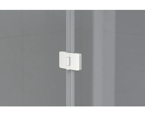 Detail sprchového pantu.