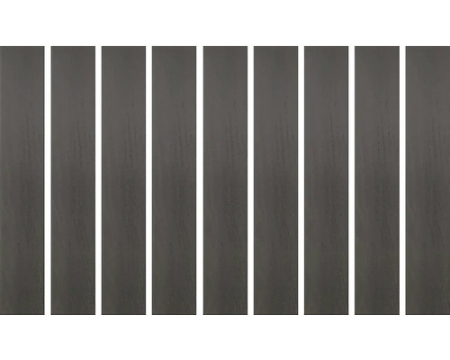 Několik panelů s kresbou dřeva