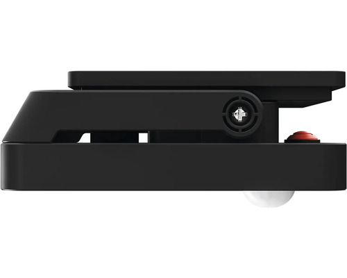 Detailní pohled na černé zařízení s přepínačem a kulovým kloubem