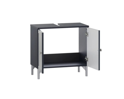 Skříňka pod umyvadlo s otevřenými dvířky a policí