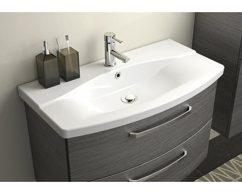 Skříňka pod umyvadlo s umyvadlem, vodovodní baterií, dávkovačem mýdla a kelímkem na zubní kartáčky