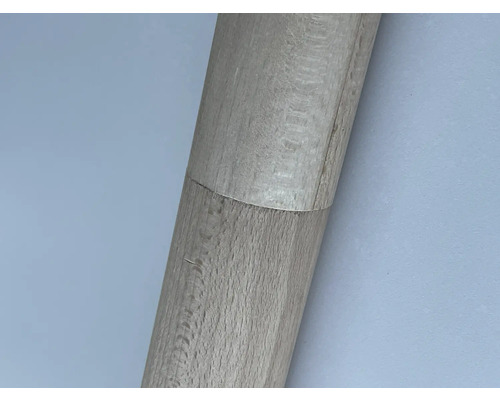 Detail instalace laminátové podlahy