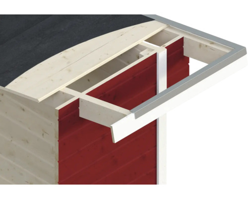 Detailní pohled na zahradní domek s dřevěnými stěnami a střešní konstrukcí