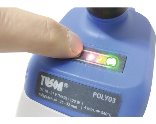 Detail nástroje Tuson Poly 03 s prstem na spínači
