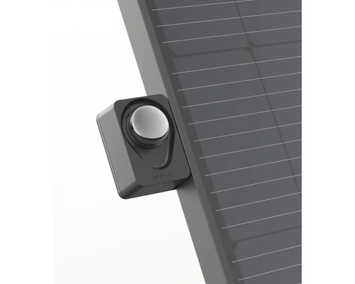 Solární panel s namontovaným senzorem