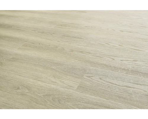 Podlahová krytina s dřevěným vzhledem