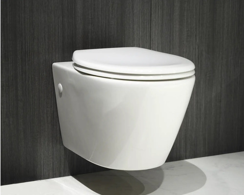 Závěsný klozet s uzavřeným WC sedátkem