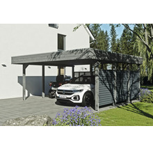 Dřevěný carport s úložným prostorem, autem a čtyřkolkou