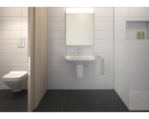 Moderní koupelna s umyvadlem, zrcadlovou skříňkou a závěsným WC