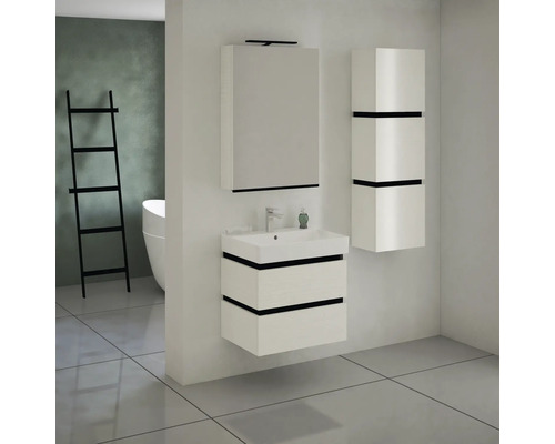 Moderní koupelna s umyvadlem, zrcadlovou skříňkou a vysokou skříňkou v minimalistickém designu