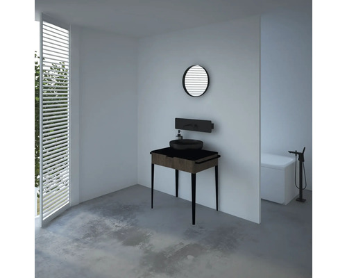 Koupelna s umyvadlem, zrcadlem, umyvadlovou mísou, baterií a vanou