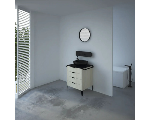 Světlá koupelna s umyvadlovou skříňkou, umyvadlem na desku a kulatým zrcadlem