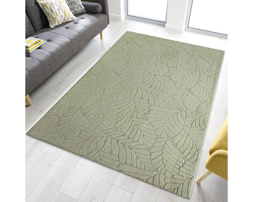 Koberec s listovým vzorem v obývacím pokoji