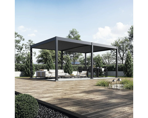 Terasa s hliníkovou pergolou, posezením a jídelním koutem