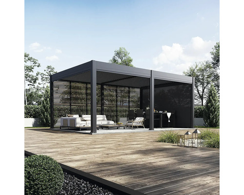 Terasa s pergolou, lounge nábytkem a jídelní sestavou