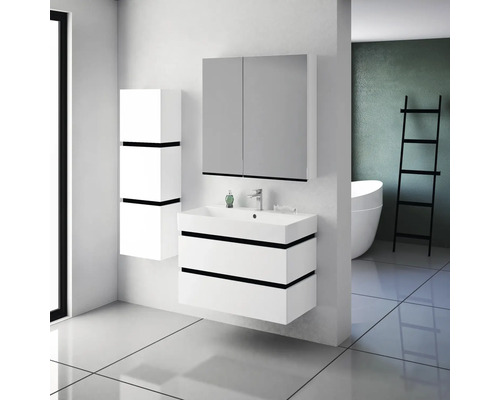 Moderní koupelnový set s umyvadlem, zrcadlovou skříňkou a vysokou skříní v jednoduchém designu