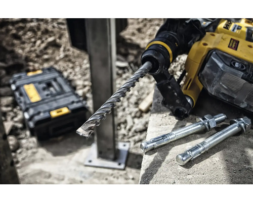 Vrtací kladivo s vrtákem a šroubovacími kotvami