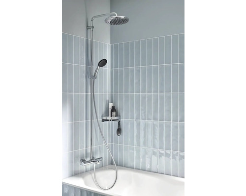 Sprchový systém s horní a ruční sprchou v koupelně