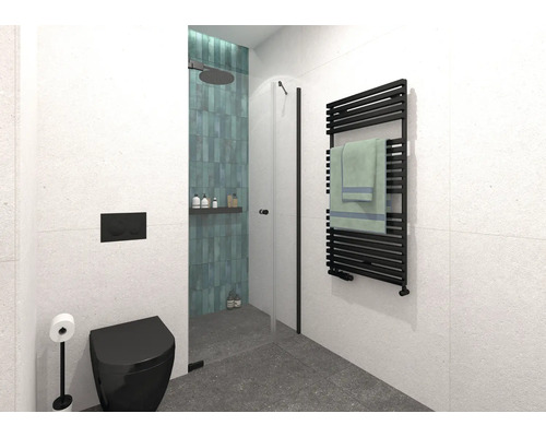 Moderní koupelna se sprchou, toaletou a radiátorem na ručníky