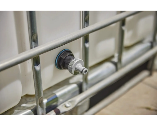 Výpustný kohout na IBC kontejneru