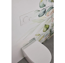 Závěsné WC s ovládacím panelem a květinovou tapetou