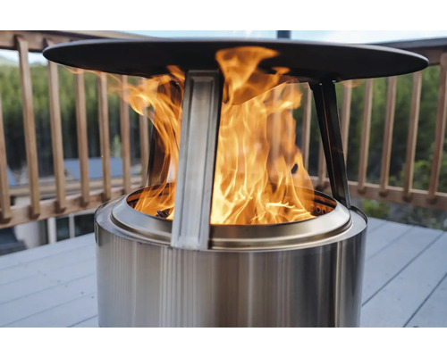 Ohniště z nerezové oceli s plameny