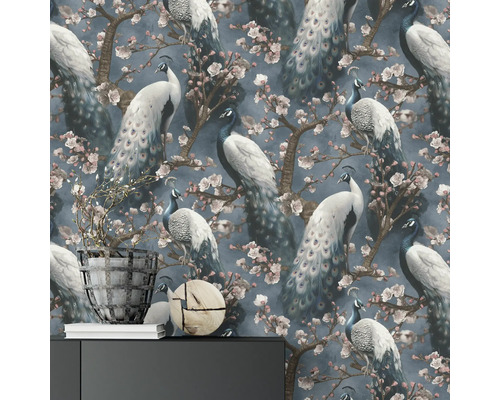 Tapeta se vzorem pávů a třešňových květů pro dekoraci stěn