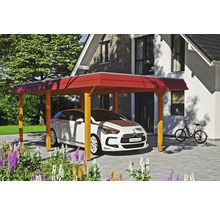 Dřevěný přístřešek pro auto s autem a jízdním kolem před domem