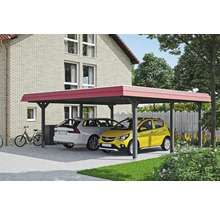 Dvojitý přístřešek pro auto se dvěma auty před domem