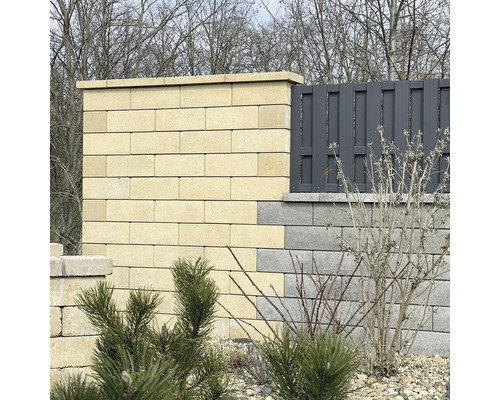 Betonový plot Rivago 60x20 cm pískovec Zahradní zeď z betonových bloků s plotovým prvkem