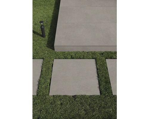 Betonové dlaždice v zahradě