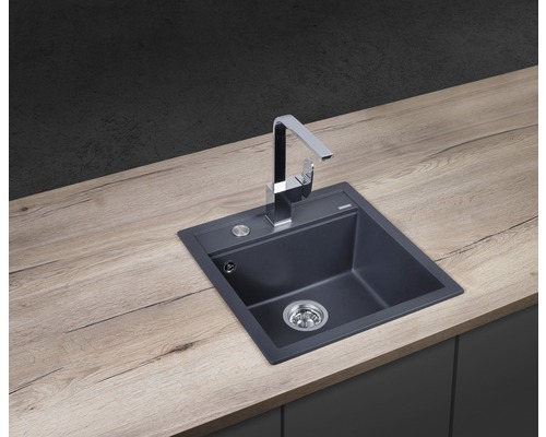 Dřezová baterie s dřezem na pracovní desce