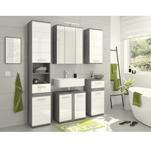 Koupelnový set s umyvadlem, zrcadlovou skříňkou a vysokými skříněmi v moderním designu.