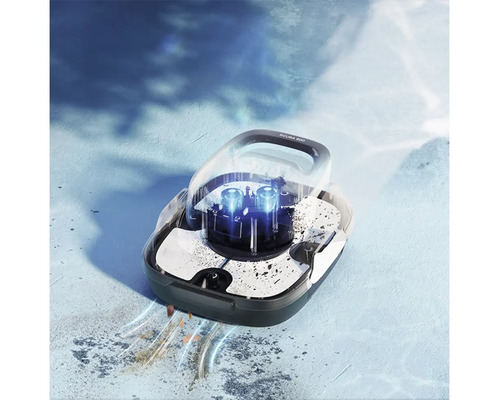 Čisticí robot na bazény na dně bazénu