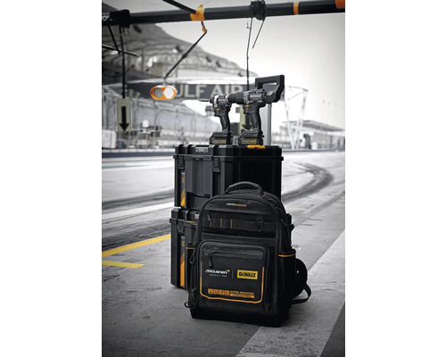 Sada nářadí DeWalt s vrtačkou, rázovým utahovákem, kufříky na nářadí a batohem