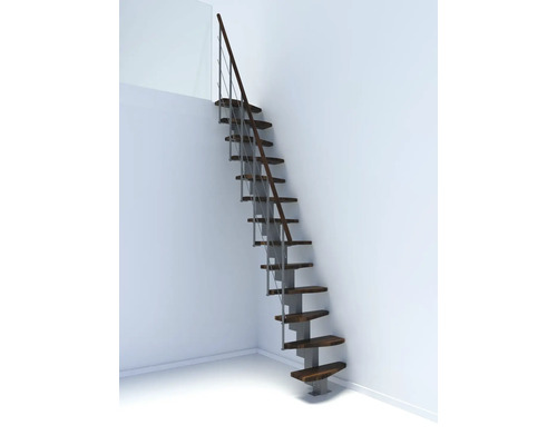 Pokojový pohled na schodiště s dřevěnými schody a kovovým zábradlím