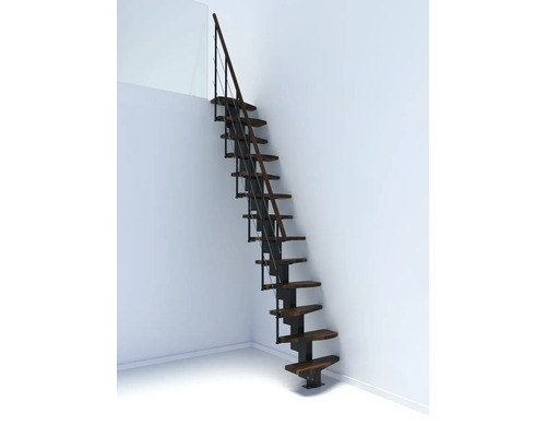 Pohled na místnost s jednoramenným dřevěným schodištěm s ocelovým zábradlím