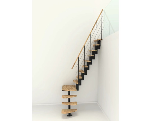 Samonosné schodiště ze dřeva a oceli před bílou zdí