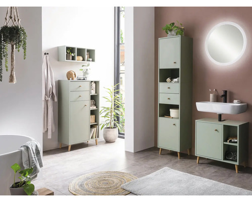 Koupelna s umyvadlem, zrcadlovou skříňkou, vysokou skříňkou a spodní skříňkou pro stylové zařízení