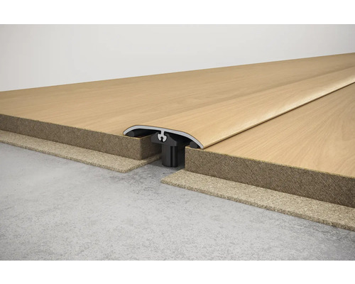 Podlahový profil pro spojení dvou dřevěných podlah