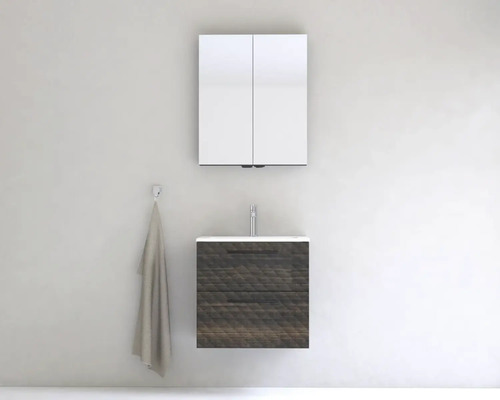 Koupelna s umyvadlovou skříňkou, umyvadlem a zrcadlovou skříňkou