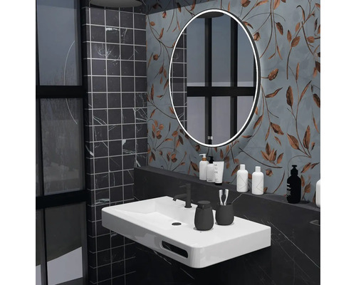 Moderní koupelna s umyvadlem, zrcadlem a květinovou tapetou