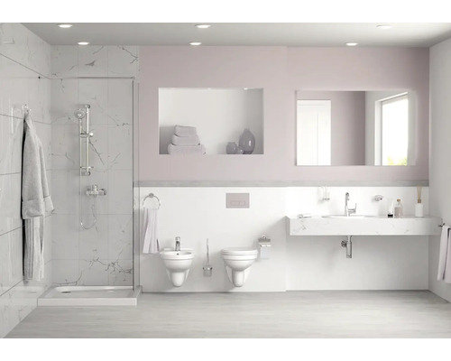 Světlá koupelna se sprchou, umyvadlem, toaletou a bidetem v moderním designu