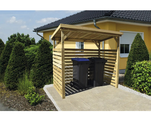 Dřevěný box na popelnice se dvěma popelnicemi na dvoře