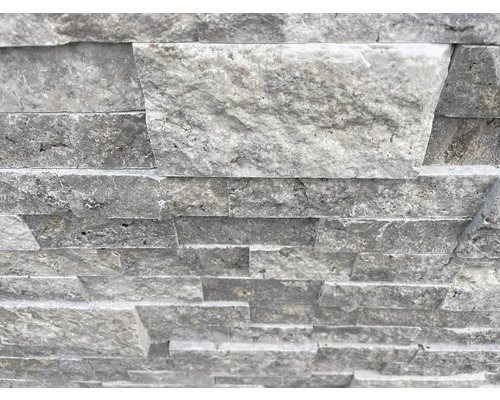 Obklad stěny z přírodního kamene