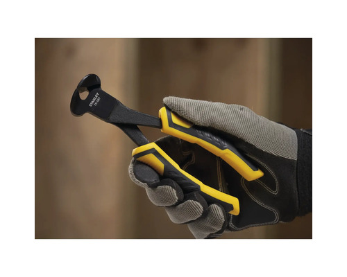 Kleště Stanley v rukavici