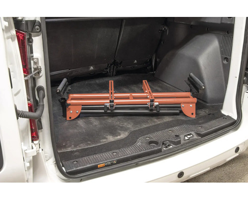 Složený chránič hrany kufru auta